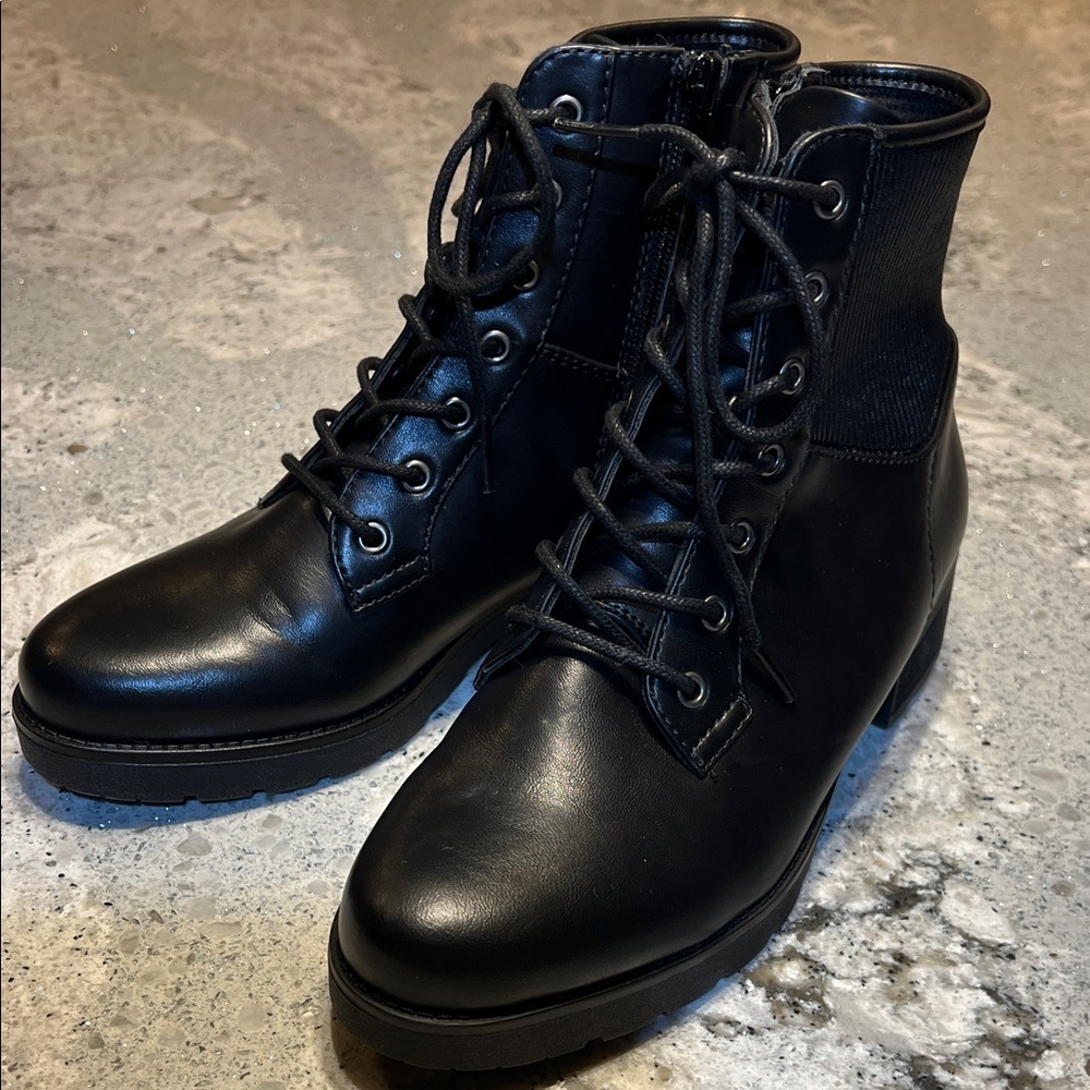 NWOB SOUL Naturalizer Black Lace-Up Boots Size 7 - Picture 9 of 9